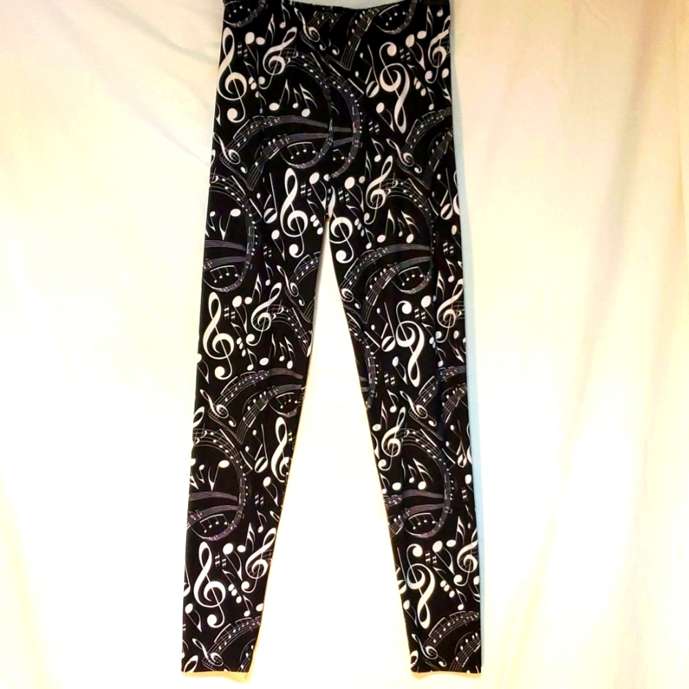 Black/White Music Note Leggings, OS